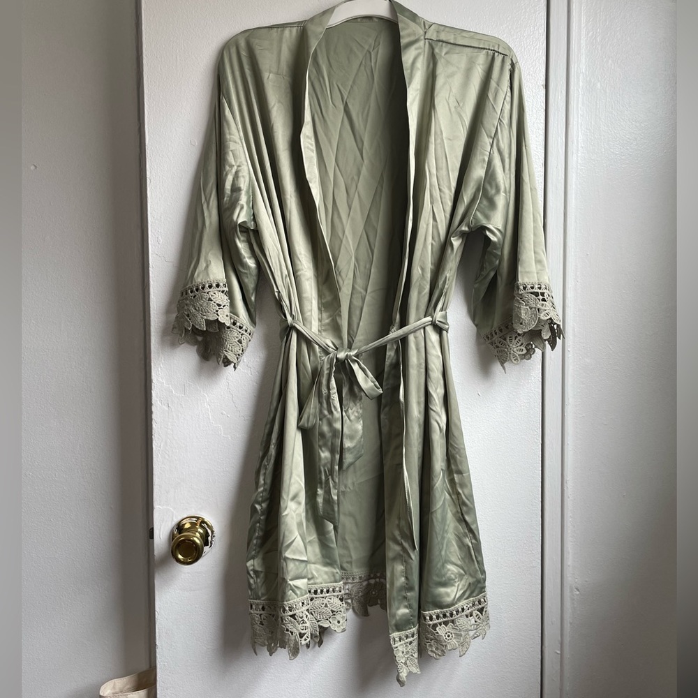 SATIN ROBE BRIDESMAID